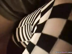 Немецкие любители пробуют под музыку разные позы секса