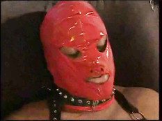 Фетишисты участвуют в групповом сексе