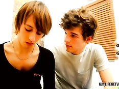 Горячее времечко молодых друзей-геев