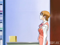 Возбуждённая молодёжь в офисе