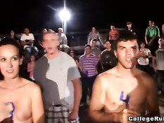 Отличный минет в общежитии студентов