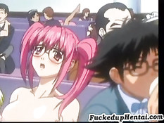 Они трахаются за перегородкой