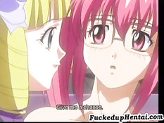 Они трахаются за перегородкой