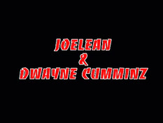 Чёрный мальчик лижет ноги белой девушке, зарабатывая минет