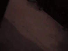 Девушки делают это при помощи страпона