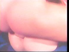 Молодой морячок трахает сочную брюнетку