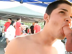 Гей игры в студенческом кампусе