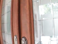 Женщина предпочитает трахать свою любовницу страпоном