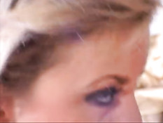 Алекс хорошо сосёт член и обожает анальный секс