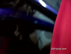 Блондинка Карина пришла потрахаться с механиком