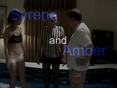 Старый развратник имеет двух молоденьких девчонок