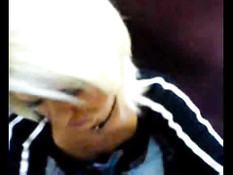 Зрелая блондинка сосала мужику член в автобусе