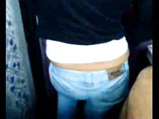 Зрелая блондинка сосала мужику член в автобусе