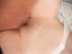 Чулки зрелой женщины залиты спермой после секса с тремя