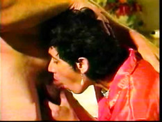 Пожилая очень любит жёсткий член в своей заднице