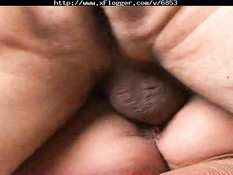 Пожилая блядь обожает когда её имеют раком