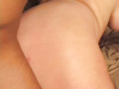 Анальный трах со зрелой блондинкой в красных чулках