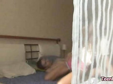 Любительская пара занимается любовью