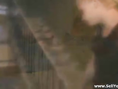 Сдал свою девчонку другому парню за деньги