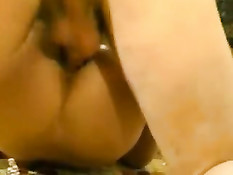 Мужик трахает подругу в разных позах