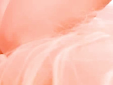 Бесстыжие лесбиянки суют большой фаллоимитатор в жопу