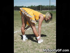 Эротические фотографии молоденьких спортивных болельщиц