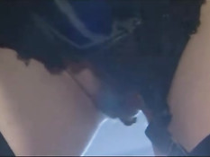 Две девочки капают на сиськи подруги горячим воском