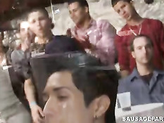 Весёлые минеты на вечеринке для мальчиков