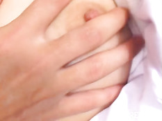 Классическая ебля с молодой японской милашкой