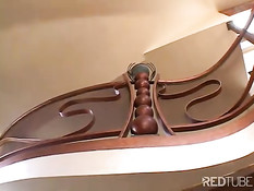 Его преданная секс прислужница готова испольнить всё