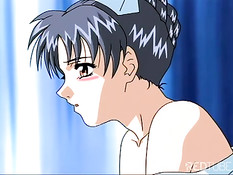 Ребята делают приятное малышкам