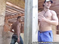 Эту красотку трахали сразу три мальчика