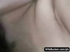 Девушка мастурбирует фаллоимитатором и трахается с мужем