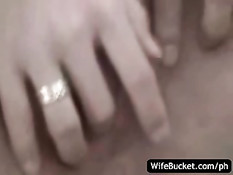 Девушка мастурбирует фаллоимитатором и трахается с мужем