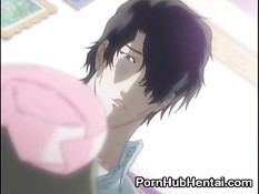 Мужик ласкает молоденькую цыпочку