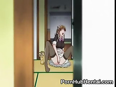 Хентай горничная мастурбирует во время работы