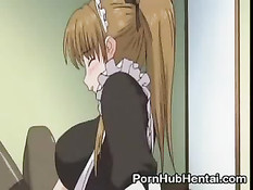 Хентай горничная мастурбирует во время работы