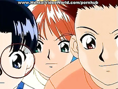 Мальчишки подглядывают за голой красивой девушкой