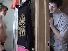 Молодого парня соблазнила его бесстыжая тётушка