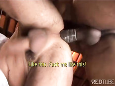 Чёрный парень отодрал своего белого друга у костра