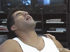 Сделав перерыв ребята решили заняться любовью