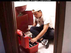 Пожилая женщина после кунилингуса сделала сантехнику минет