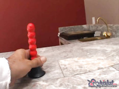 Парни ебутся с двумя опытными в сексе девушками