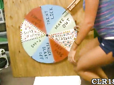 Девки из колледжа устроили лесбийскую групповуху