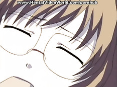 Сладкая девочка хентай обслуживает сразу три члена