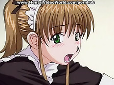 Он тренирует свою горничную хорошо делать минет