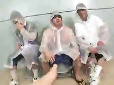 Нарезка видеоклипов сквирта девушек во время оргазма