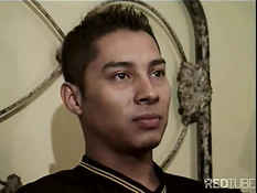 Латиноамериканские мальчики делают минет и трахаются