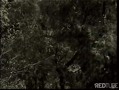 Молодой человек сосёт член и трахается с новым другом