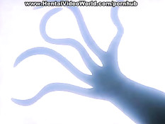 Скованную цепями сисястую девочку ласкают посреди толпы